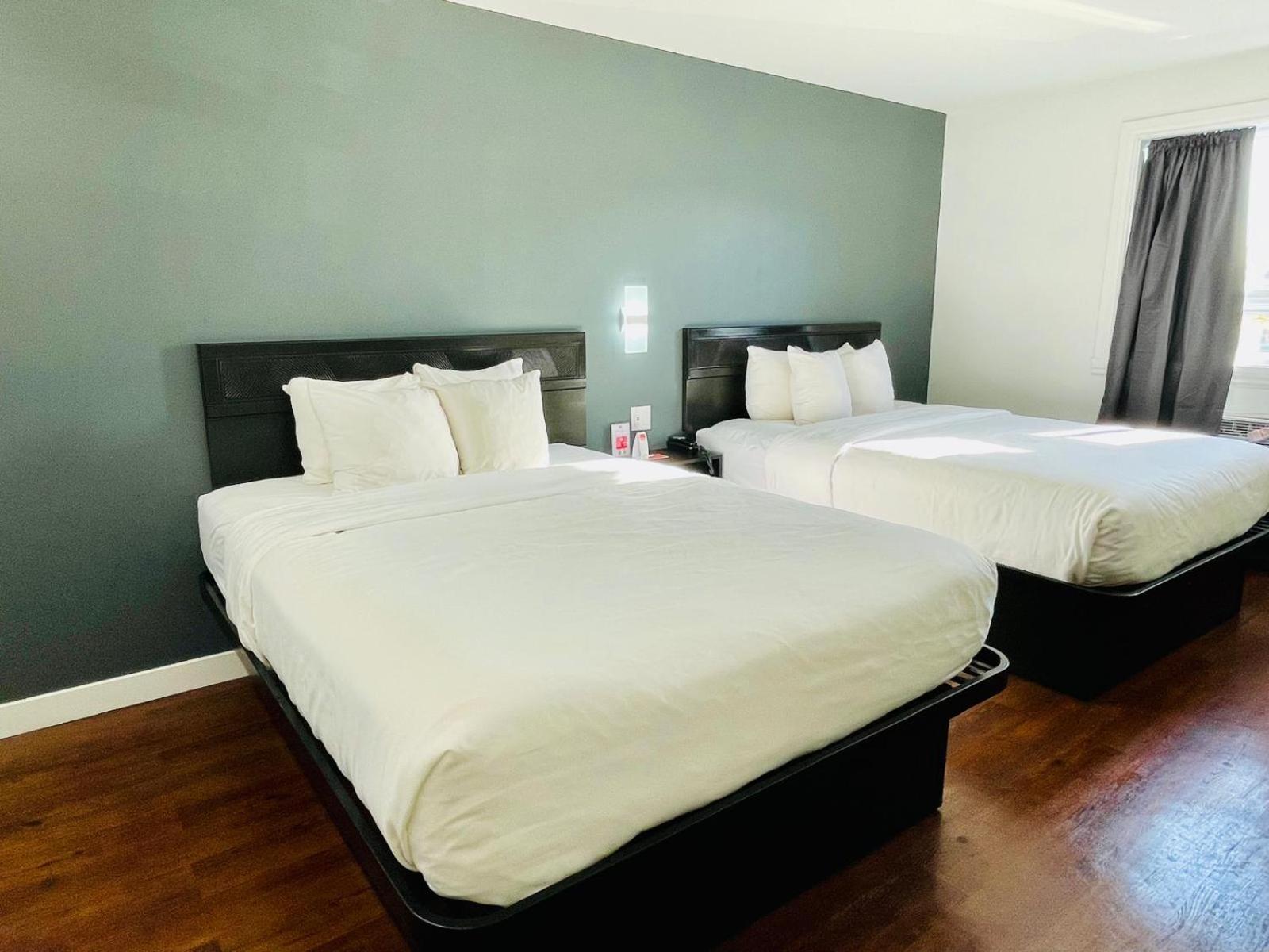 Econolodge Brossard Esterno foto